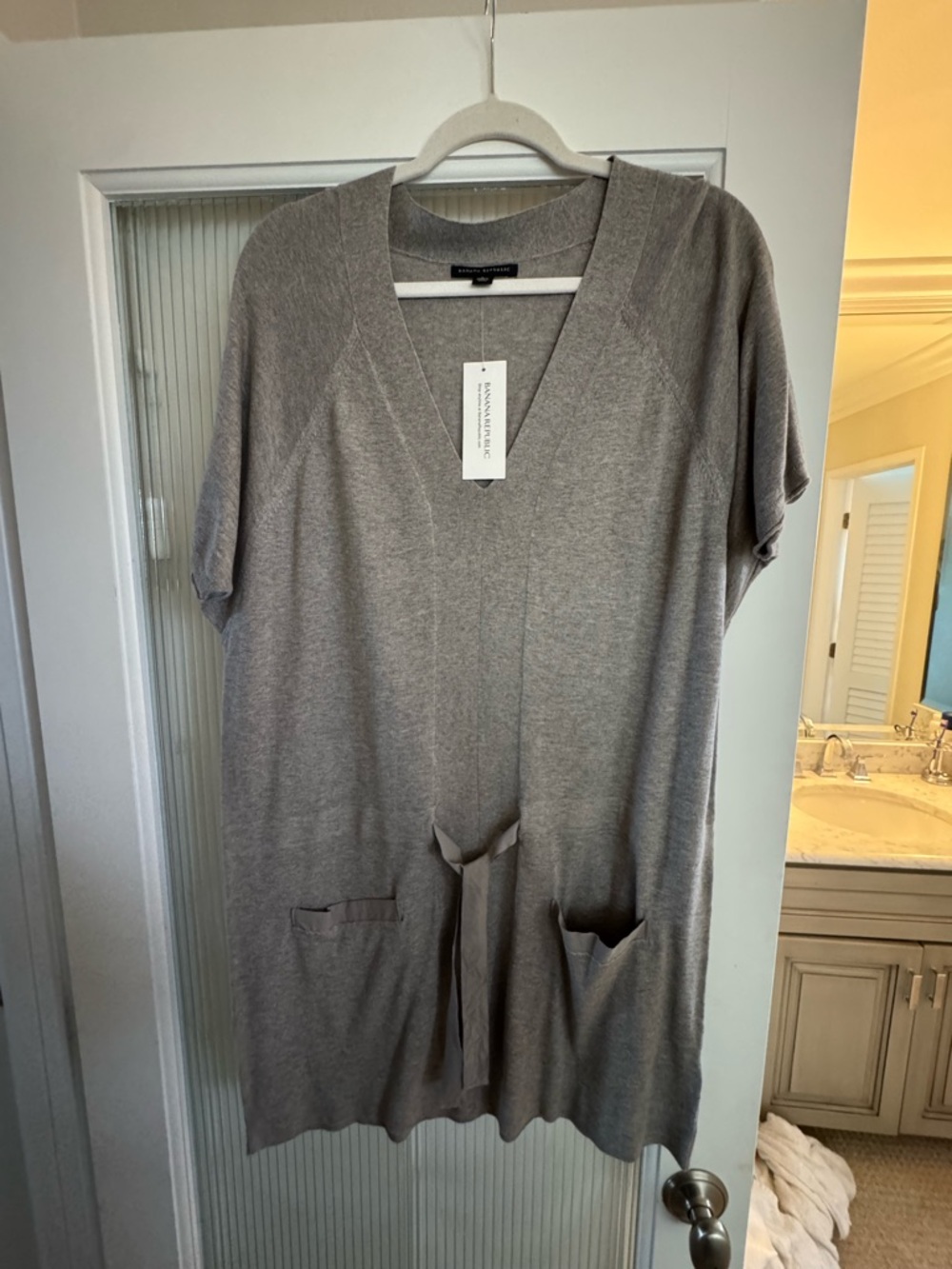 Lightweight Grey Knit Open Cardigan with Pockets